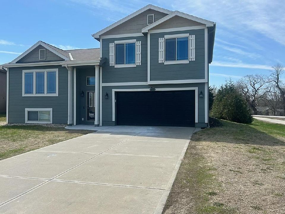 2nd image of 20957 Veterans Dr