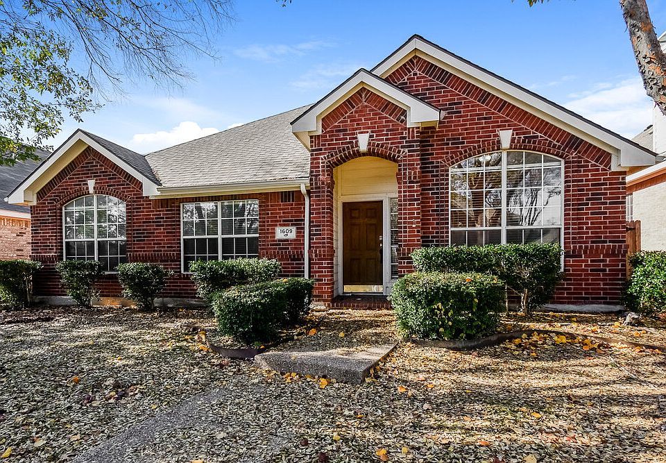 1st image of 1609 Lone Hollow Ct