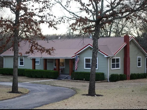 2584 Seminole Dr, Sulphur, OK 73086