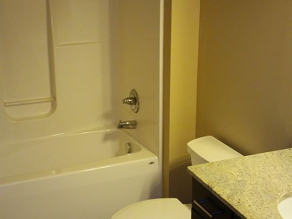 4th image of 806 Wasena Ave SW APT 213