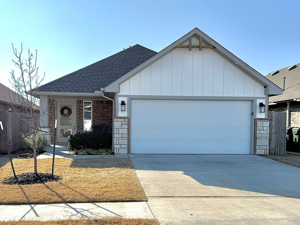 1st image of 928 SW 139th St