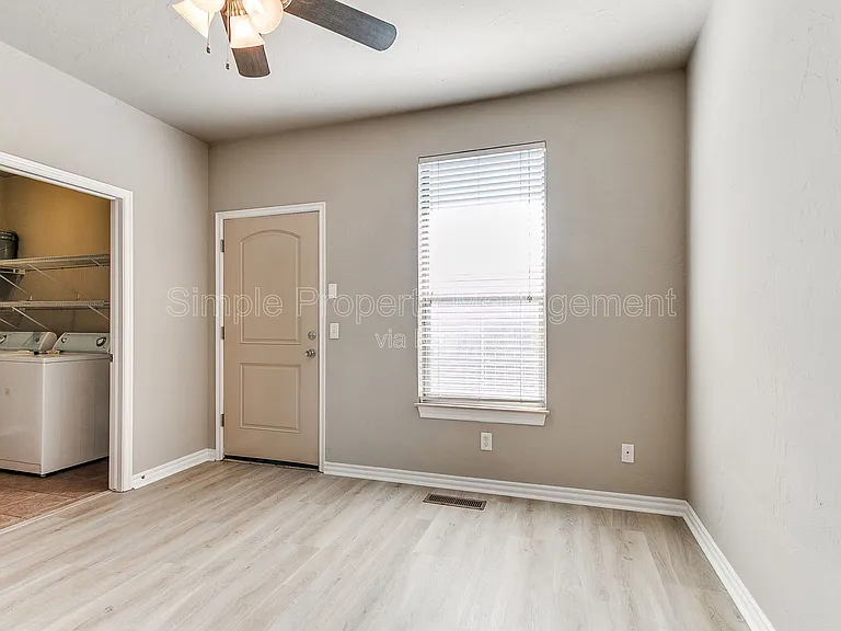 1812 Alameda St #113 — Photo 14
