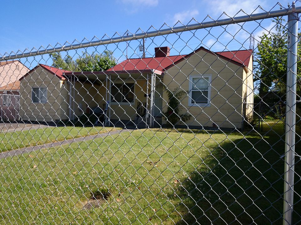 1st image of 5220 Columbia Dr S