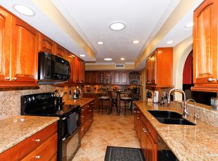 1055 Leisure World, Mesa, AZ 85206