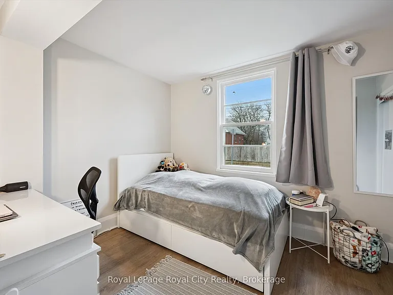 29 Hooper St W #2 — Photo 14