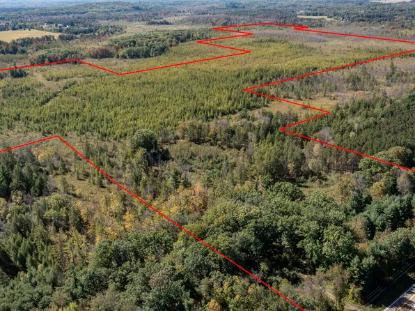 E3759 State Road 161, Iola, WI 54945