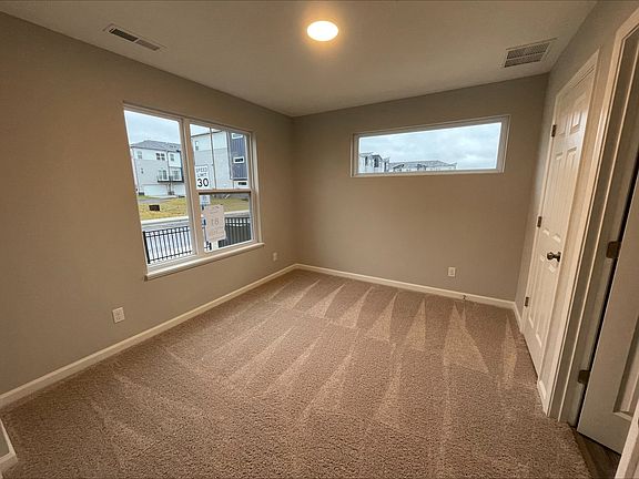 4th image of 3123 W New York St