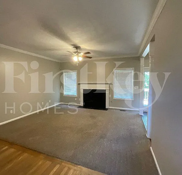 5335 Rutland Ct — Photo 2