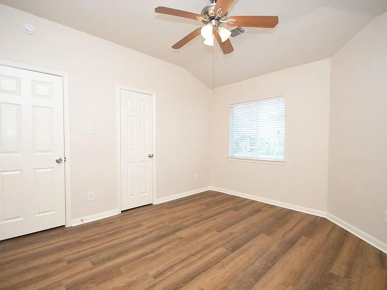 13111 Rippling Creek Ln — Photo 15