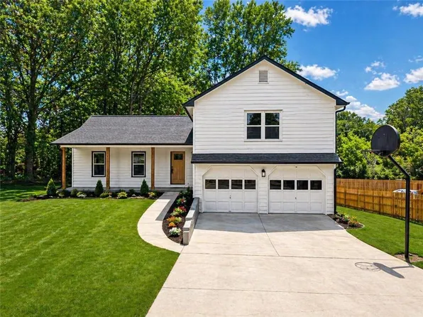 1548 Sprayberry Dr, Marietta, GA 30066