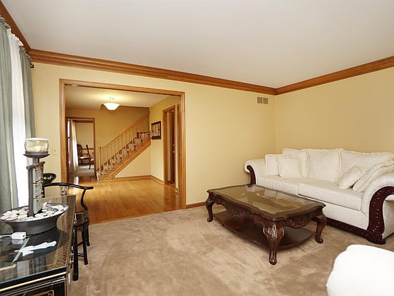 5th image of 4448 Bromyard Ave