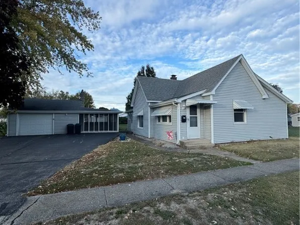 205 E 9th St, Georgetown, IL 61846