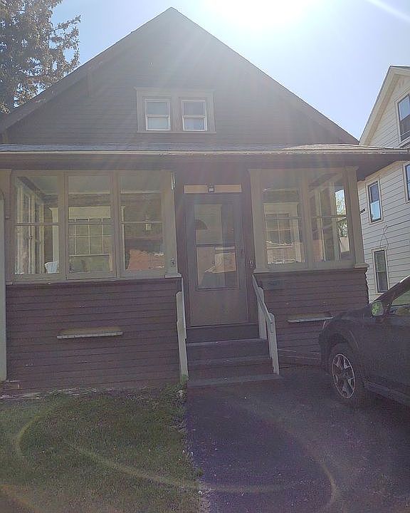 1st image of 403 Charles Ave