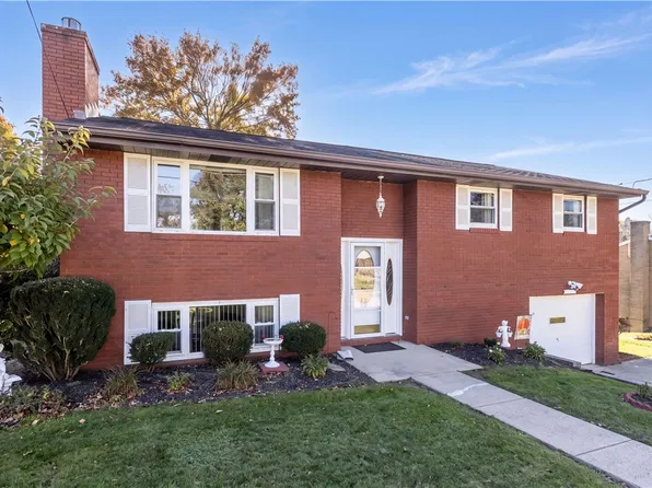 13 Sunnycrest Dr, Cecil, PA 15321