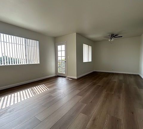 5th image of 13016 Roselle Ave #35