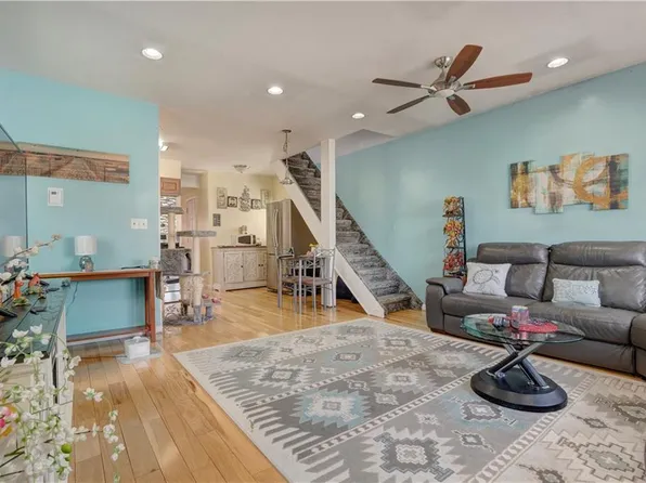 14 E 9th Rd, Broad Channel, NY 11693