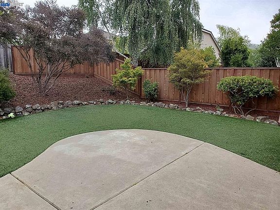 2nd image of 25390 Gold Hills Dr