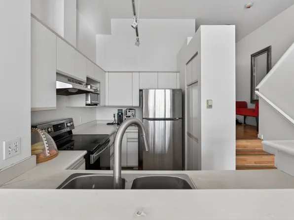 3580 Rainier Pl #3, Vancouver, BC V5S 4T3