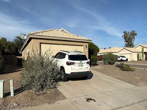 3rd image of 4462 W Sun Quest St