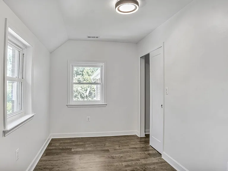 4515 Old Branch Ave — Photo 13