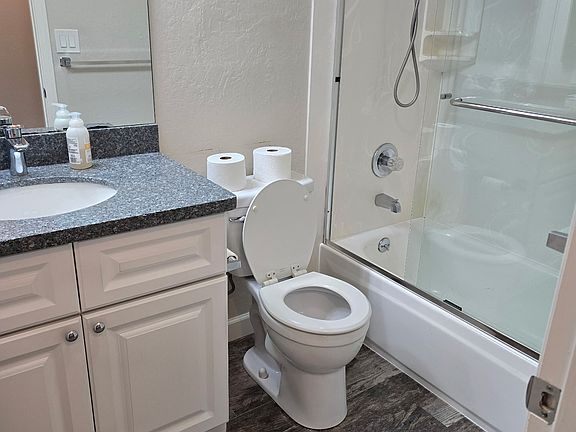 5th image of 528 Grand Ave APT 7