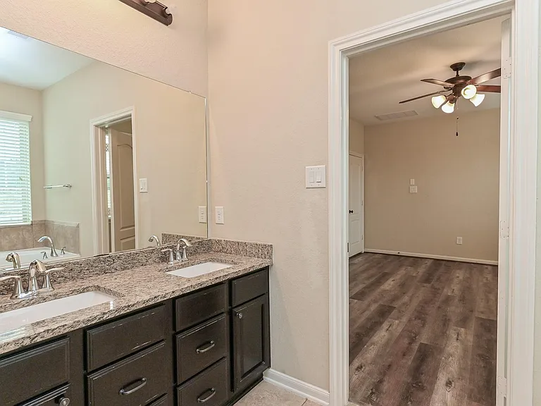 6026 Baileys Run Ln — Photo 22