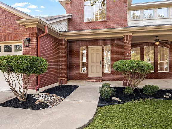 3rd image of 2209 Barnett Dr