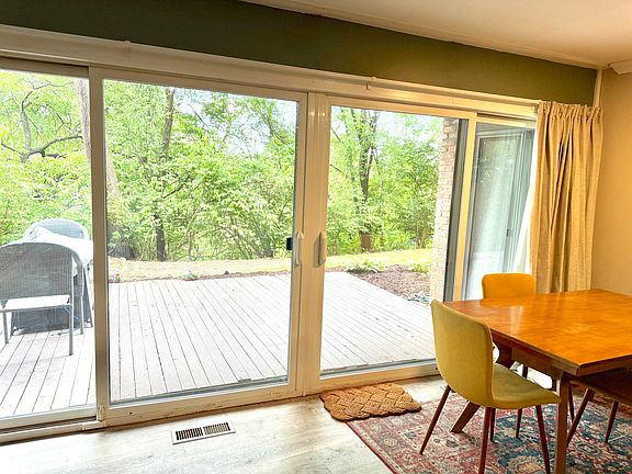 4th image of 5500 Hillcrest Ln #129