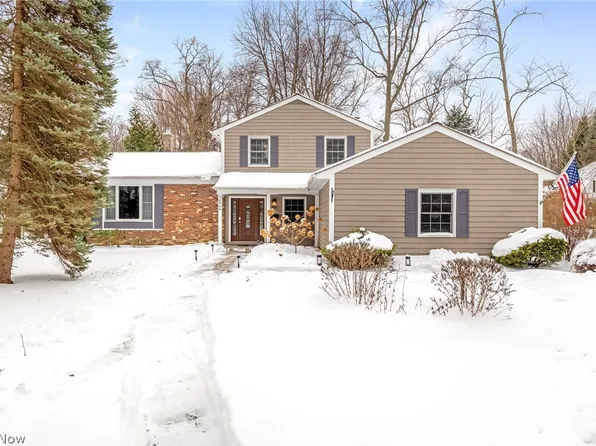 30945 Lake Rd, Bay Village, OH 44140