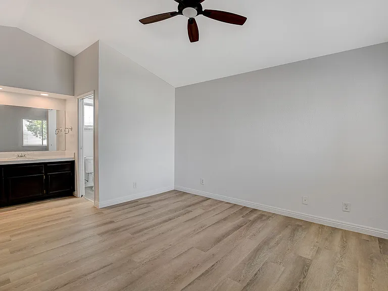 76 Megan Dr — Photo 16