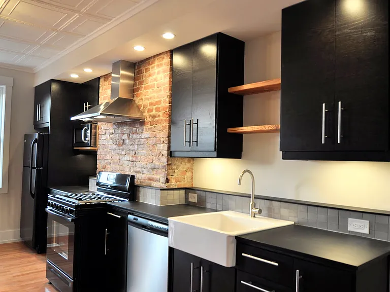 3311 Cargill St — Photo 2