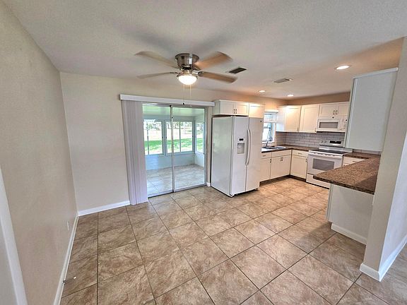 3rd image of 7902 Lockwood Drive