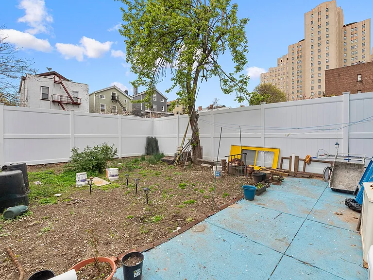 87 Clifton Pl — Photo 40