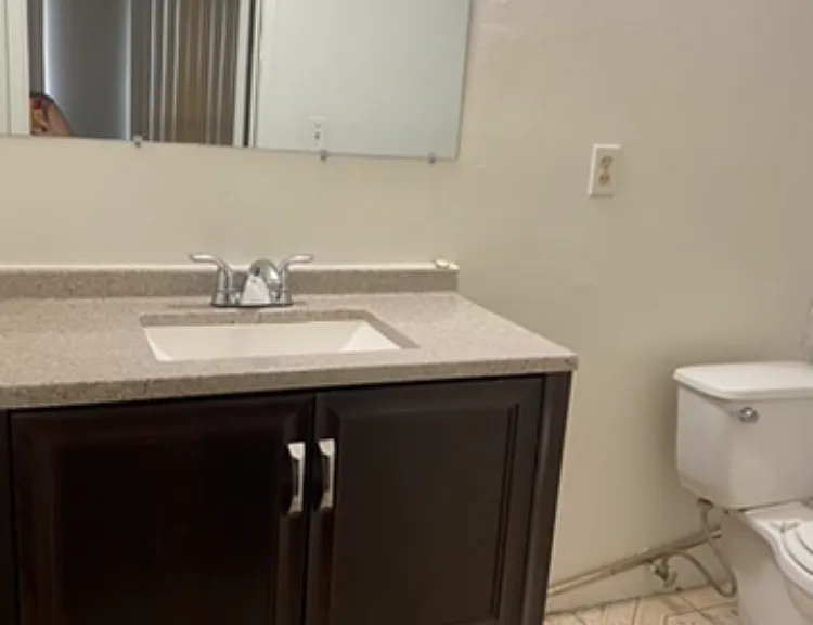 1015 N Vineyard Ave — Photo 10