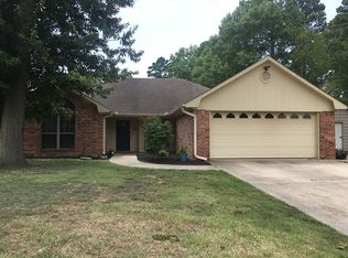 2021 Ashley Dr, Gladewater, TX 75647