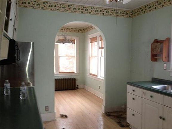 4th image of 501 W Willcox Ave