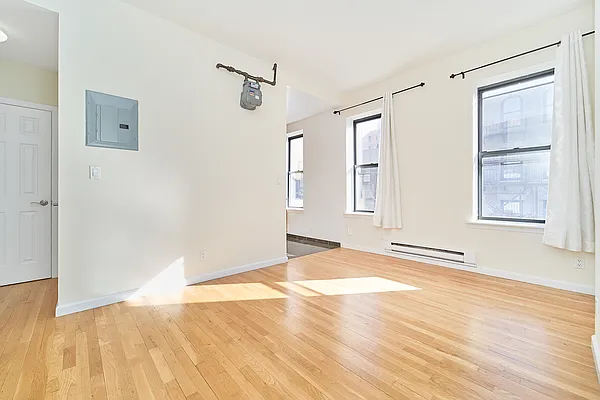 Rented by Living New York | media 12