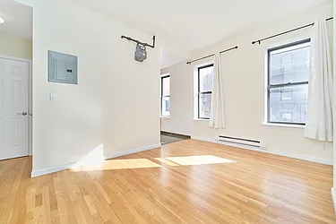 Rented by Living New York