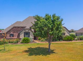 208 Lonesome Prairie Trl, Haslet, TX 76052