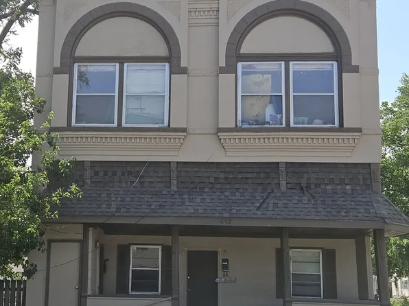417 N 10th St APT 1, Leavenworth, KS 66048