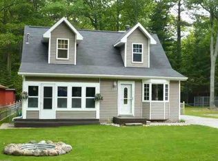 105 Glen Court Blvd, Houghton Lake, MI 48629