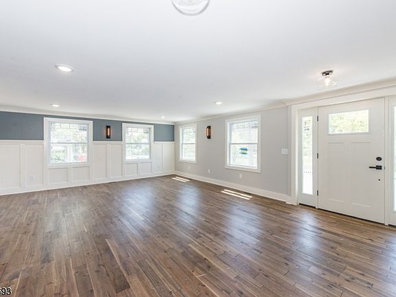 3rd image of 183 Washington St #A