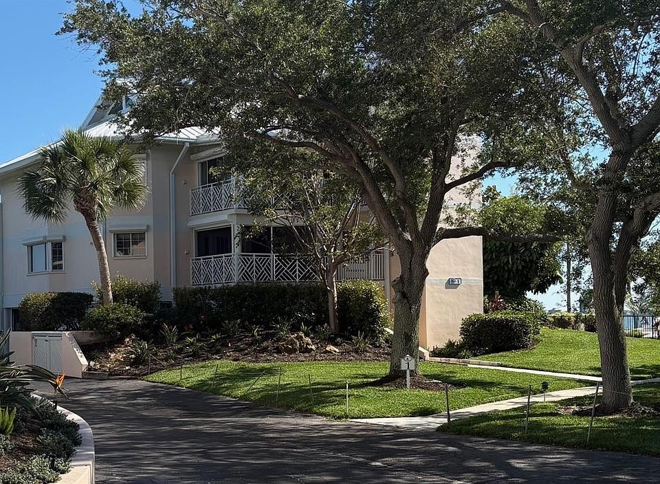 1st image of 11000 Placida Rd APT 101