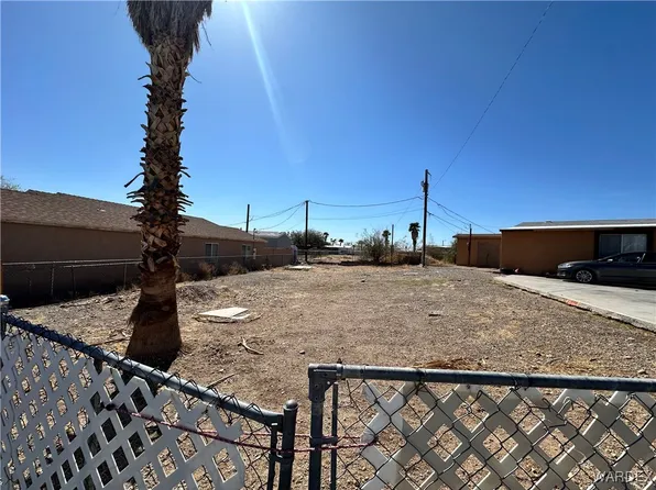 1880 Avalon Dr, Bullhead City, AZ 86442