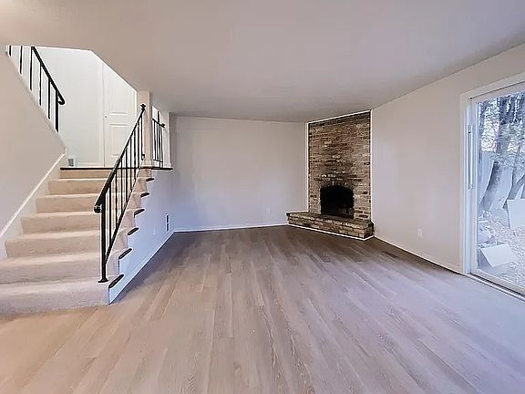 5th image of 338 Glenmoor Ln