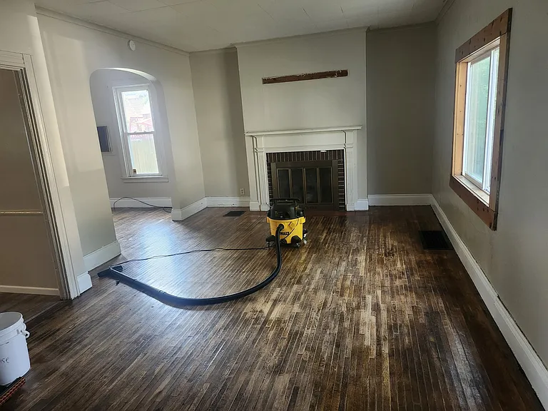 914 Butler St — Photo 4