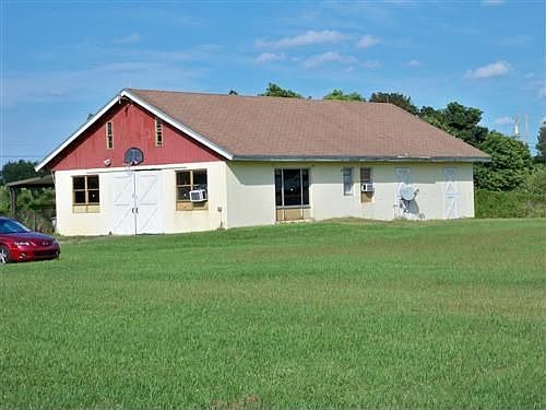 4 stall barn with office and workshop