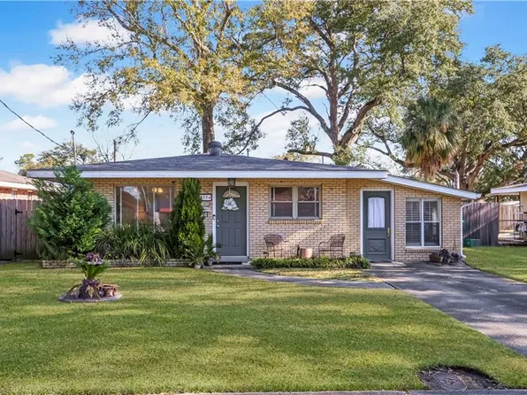 10617 Salem St, River Ridge, LA 70123