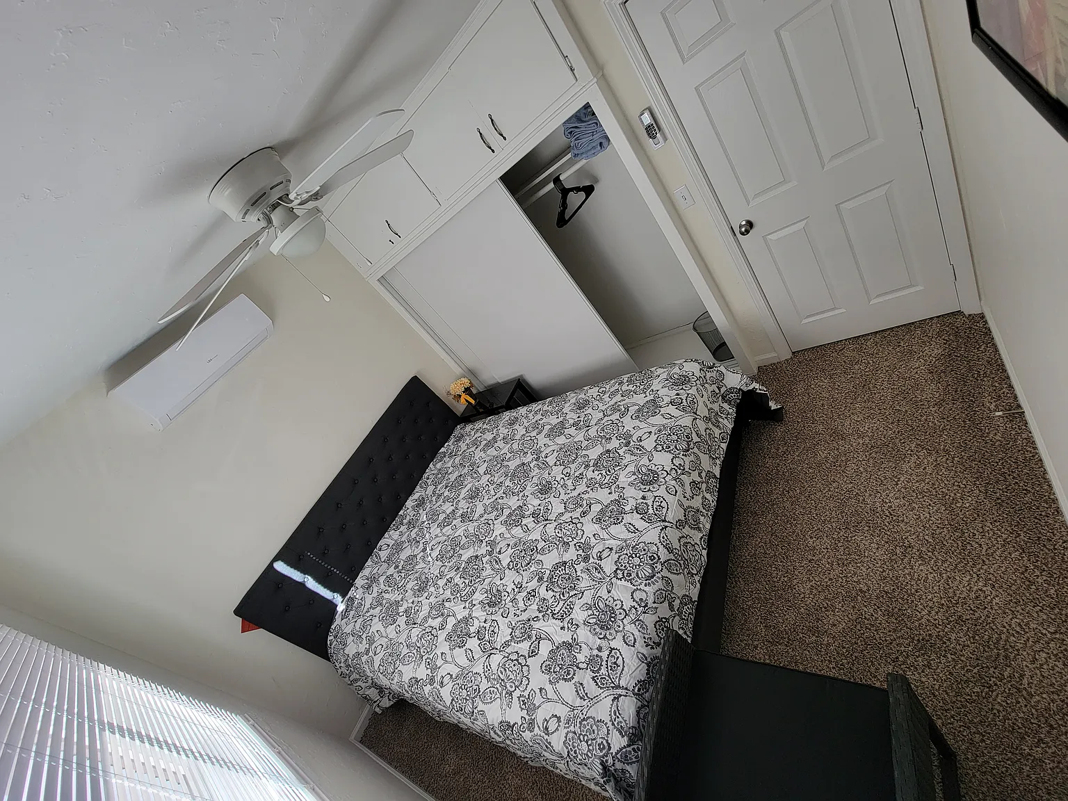 3 bed, 1007 sqft, $4,000 — Photo 4