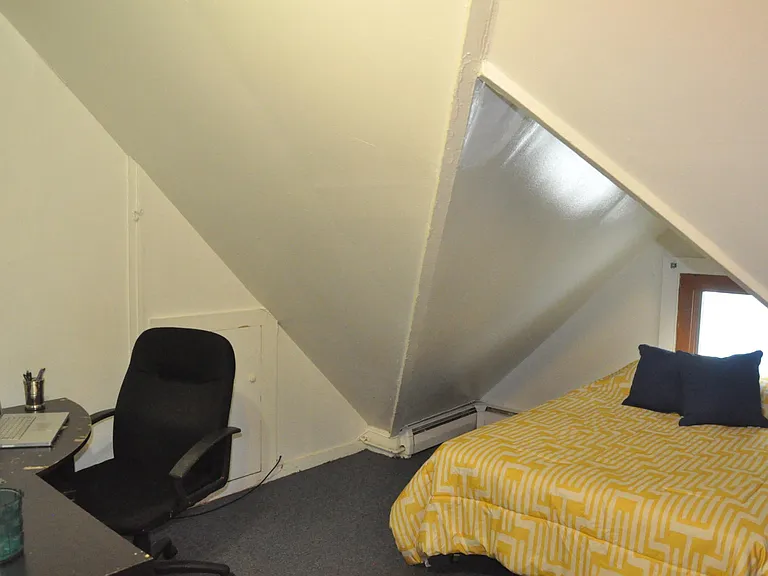 116 Ferris Pl — Photo 4